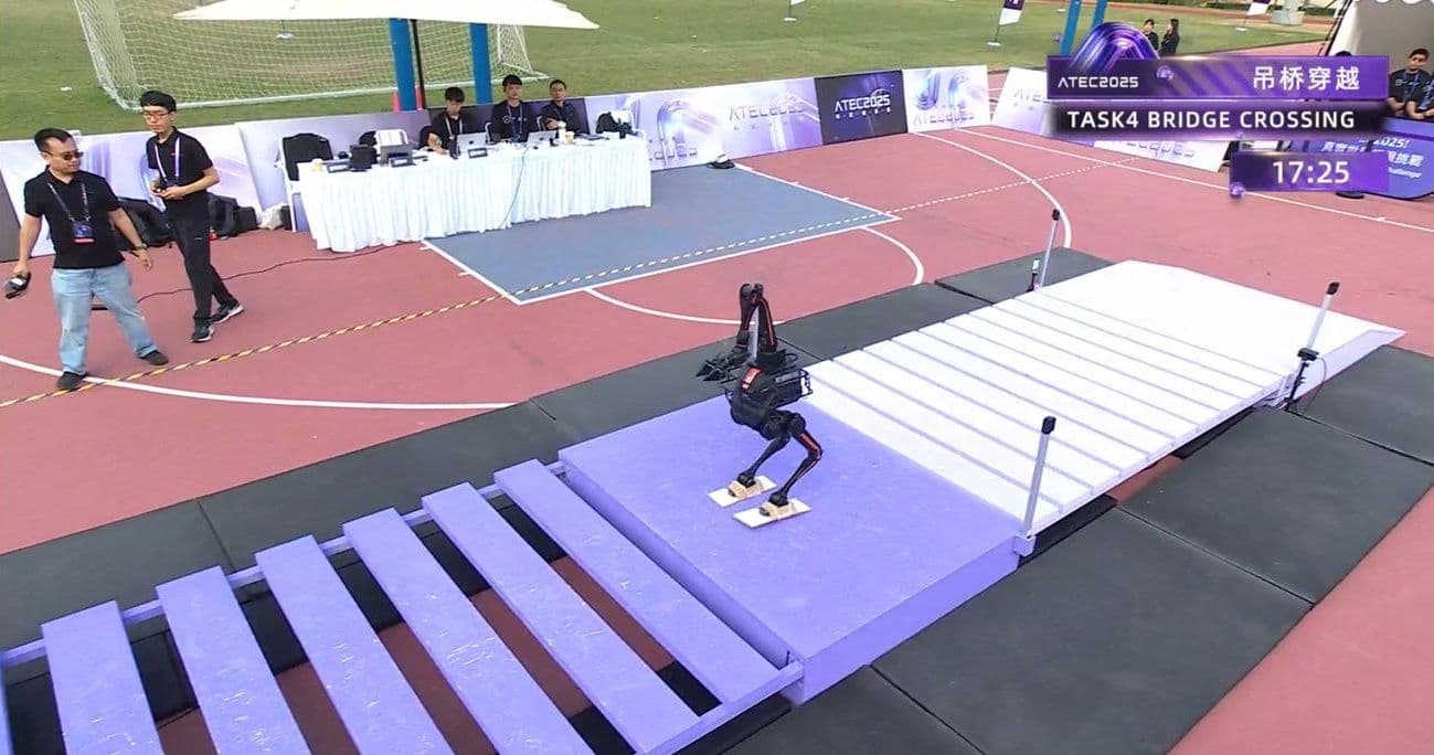 CUHK hosts the world’s first large-scale outdoor robotics competition themed “Real-World Extreme Challenge” Fully autonomous robots tackle arched bridges and stone steps to vie for a US$150,000 top prize